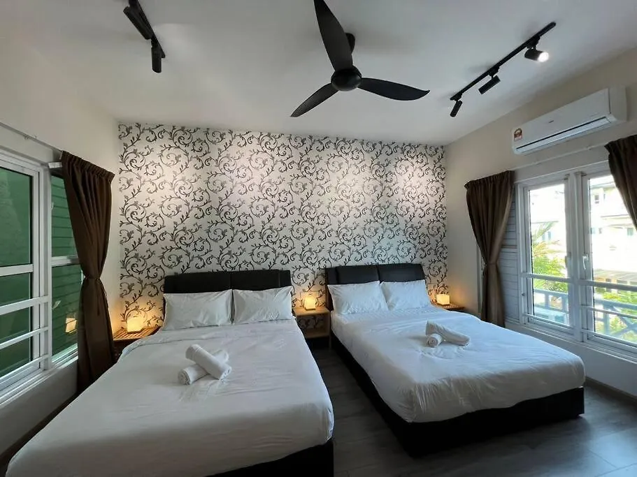 Karpalsinghdrive Seaside Georgetown 4R3B3P 15Pax Villa 0*, George Town