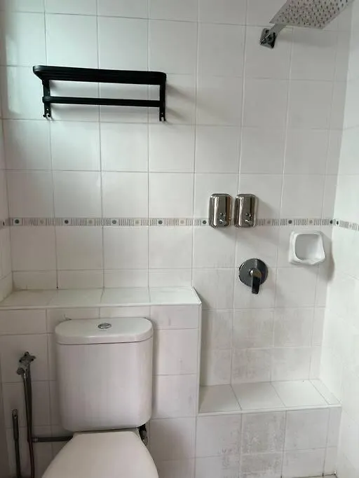 Karpalsinghdrive Seaside Georgetown 4R3B3P 15Pax Villa 0*, George Town Maleisië